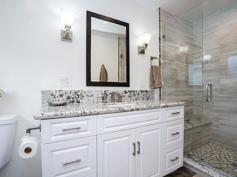 825 Tyburn Rd — Photo 13