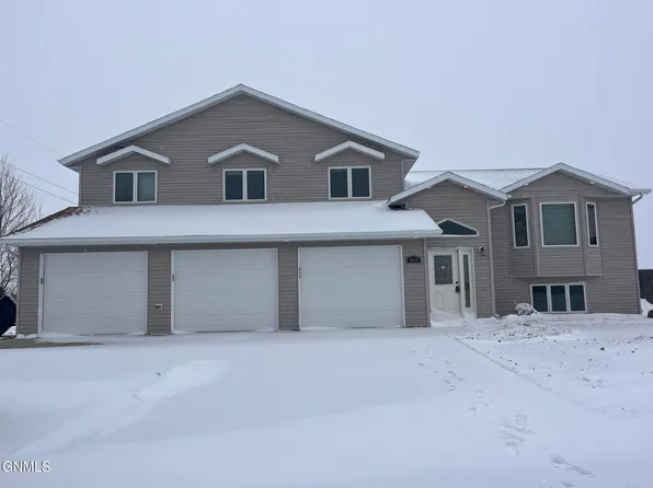 5036 39th Ave NW, Mandan, ND 58554