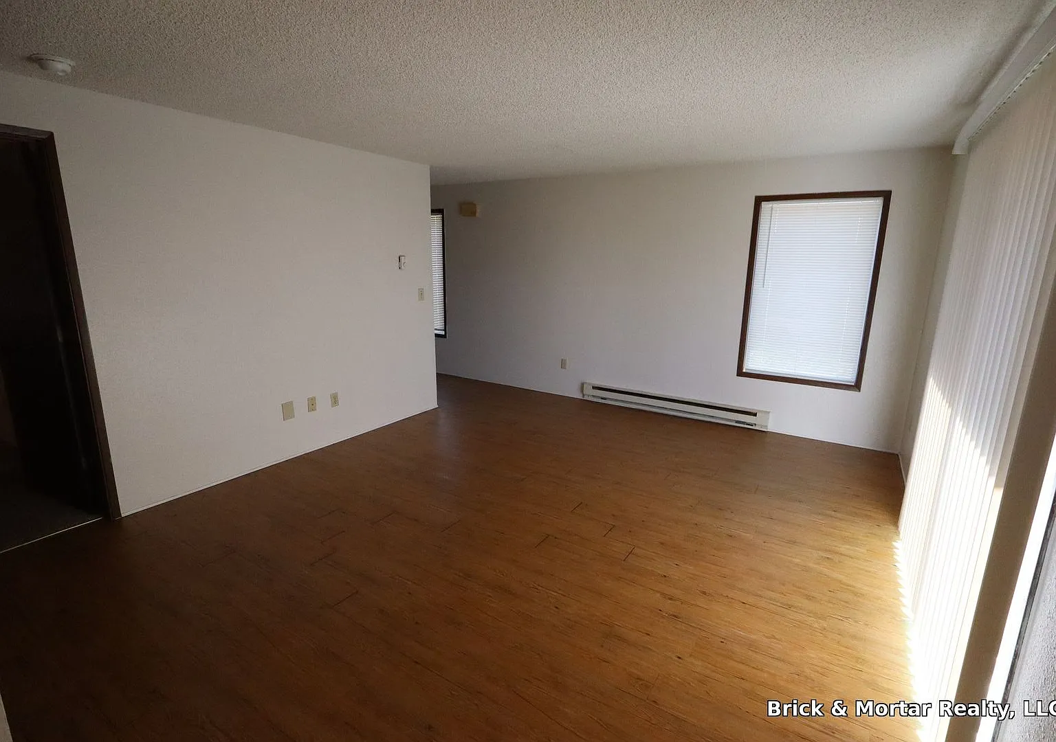 00850 - The Northridge Apartments — Photo 4