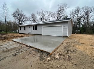6520 Auburn Rd, Twin Lake, MI 49457
