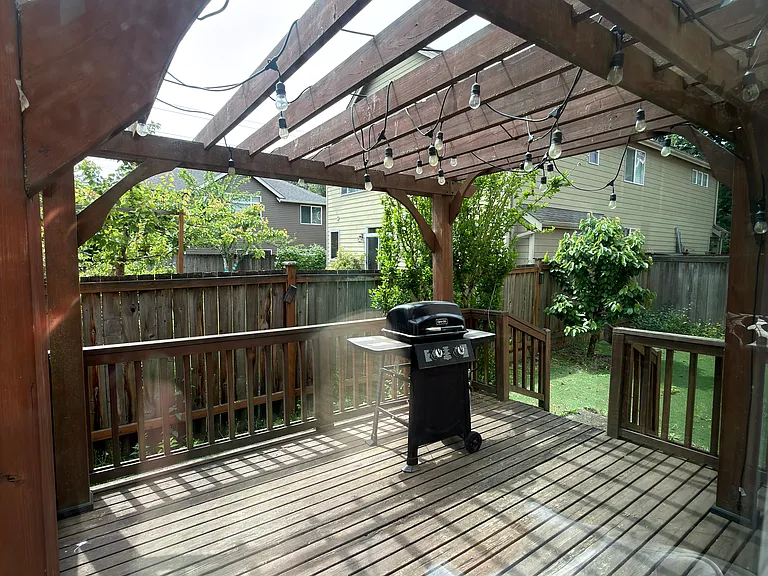 7905 NE 196th St — Photo 26