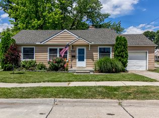 19455 Meier St, Roseville, MI