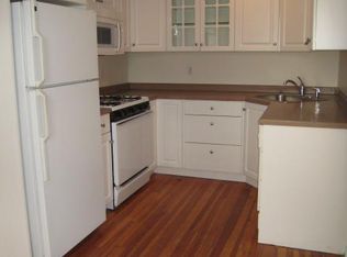 11 Locke St #2, Cambridge, MA 02140