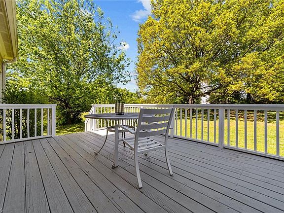 3rd image of 6115 Apple Orchard Dr