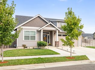 840 S Chestnut St, Independence, OR 97351