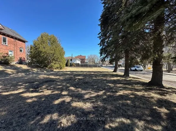 372 Red River Rd, Thunder Bay, ON P7B 1B2