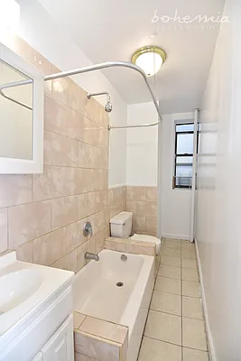 Rented by Bohemia Realty Group | media 6