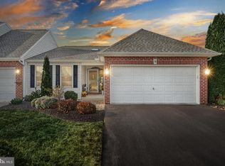 11 Ridgeway Dr, Mechanicsburg, PA 17050