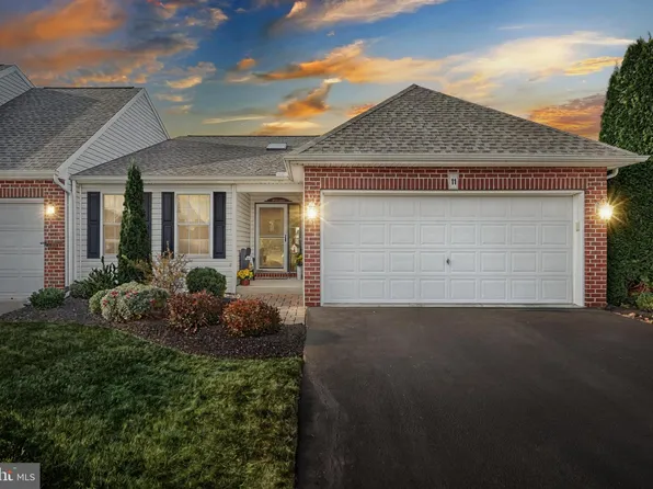 11 Ridgeway Dr, Mechanicsburg, PA 17050