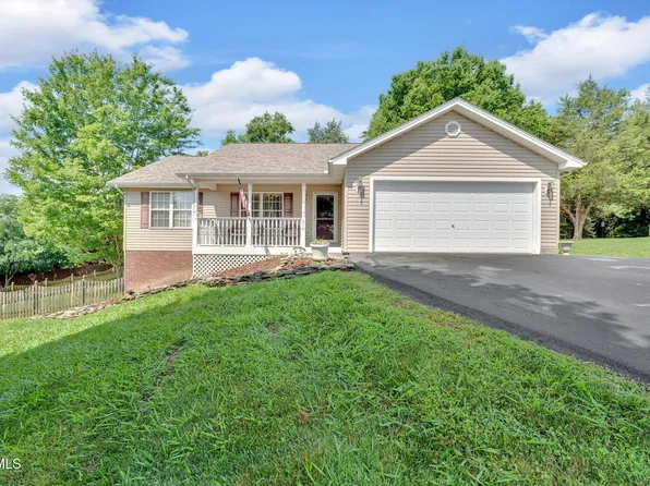 210 Taylor Dr, Piney Flats, TN 37686