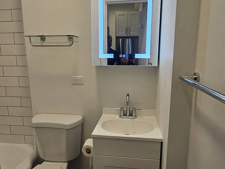 92 Grove St #14 — Photo 10