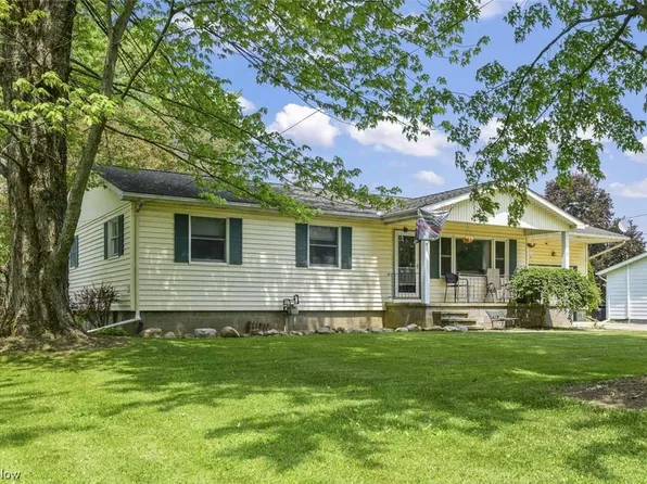49 W Mulberry St, Jefferson, OH 44047