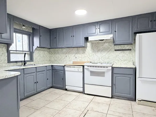 474 Chilver Rd #6, Windsor, ON N8Y 2J7