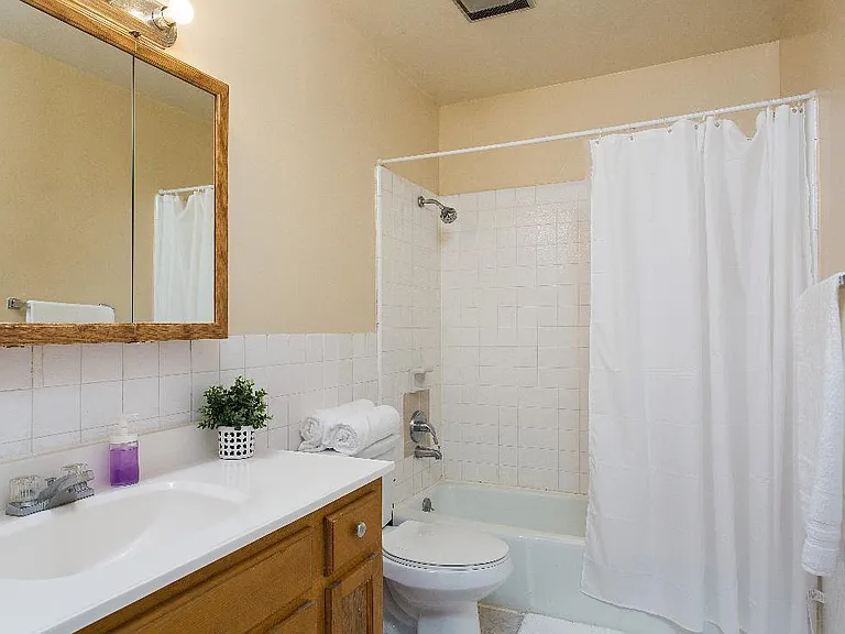7137 Hawthorn Ave #3 — Photo 7