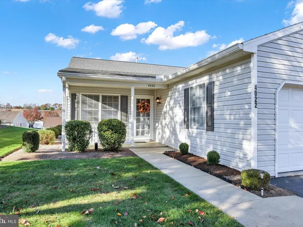 4022 Woodspring Ln #4022, York, PA 17402