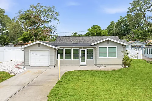 1307 Saint Andrews Dr Photo 1