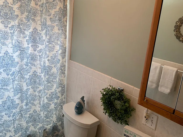 17 Frances Ave — Photo 8