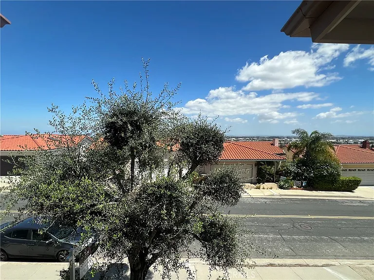 4016 Mesa St — Photo 54