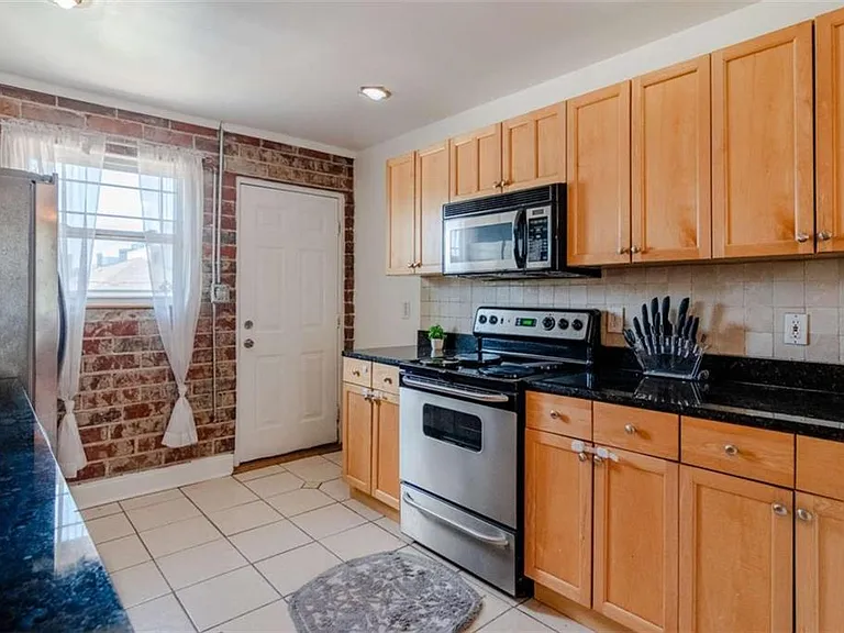 24 Daniel St SE #8 — Photo 16