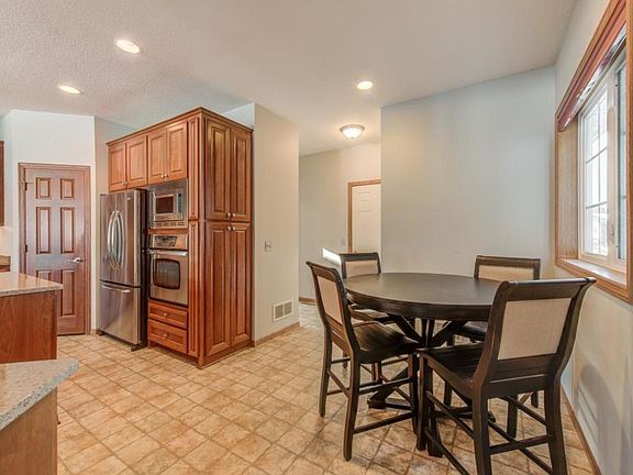 5th image of 1744 Quie Ln