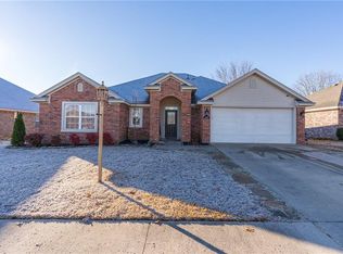 1287 Red Oak Dr, Alma, AR 72921