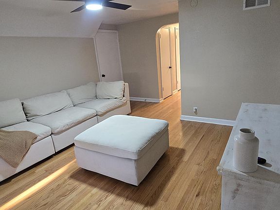 4th image of 1825 S 52nd St