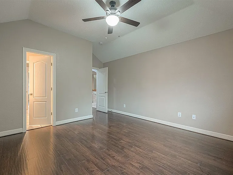 5910 Misty Island Ct — Photo 41