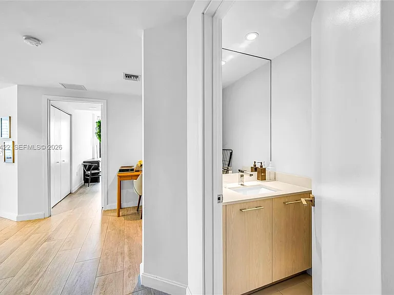 45 SW 9th St #2103 — Photo 25