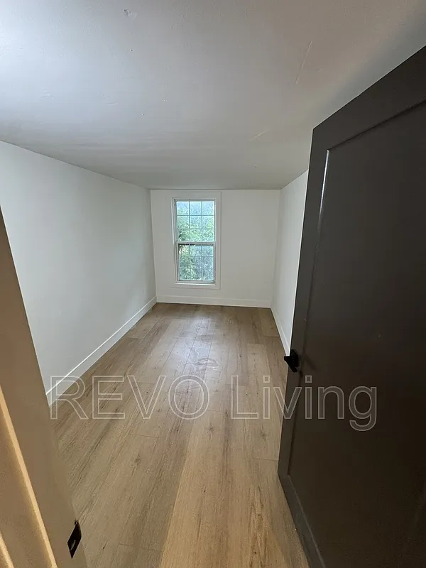 2 bed, 1.0 bath, $1,599 — Photo 4