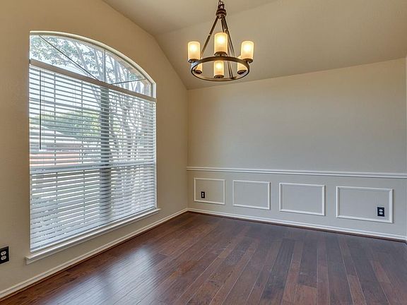 3rd image of 3420 Cherry Blossom Ln