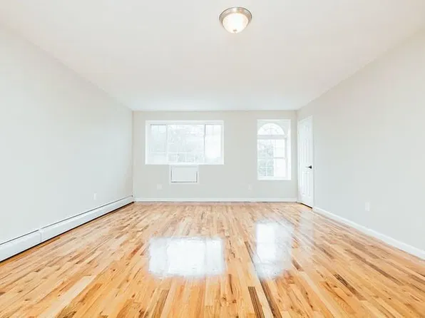 (undisclosed Address), Bronx, NY 10455