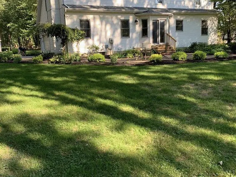 3114 Creekview Ln — Photo 2