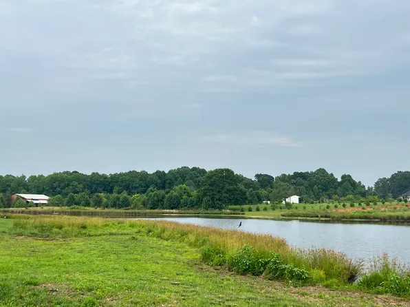 198 Blease Horton Rd, Boiling Springs, SC 29316