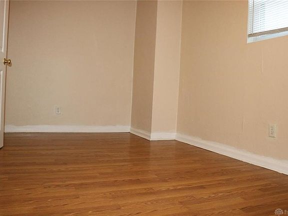 4th image of 23 Martin Ave #25