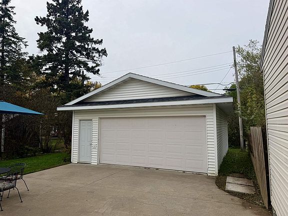 4th image of 1008 N 5TH AVENUE