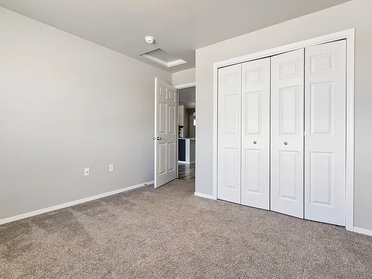 Sawyer Pointe — Photo 56
