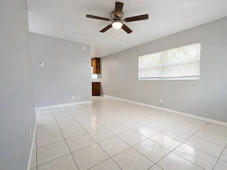 3707 E North Bay St — Photo 3