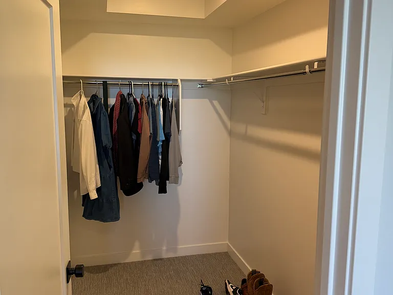 1014 W Netleaf St #B — Photo 2