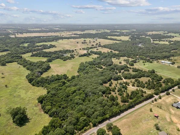 3285 Roland Rd, Whitesboro, TX 76273