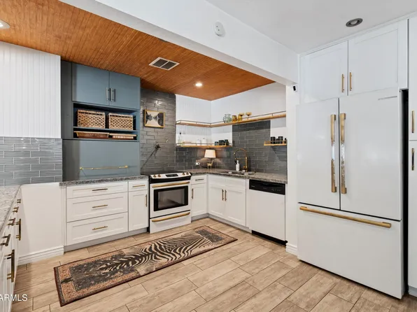 3324 N 25TH Street, Phoenix, AZ 85016