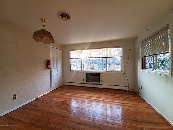 3rd image of 13 Dove St #D