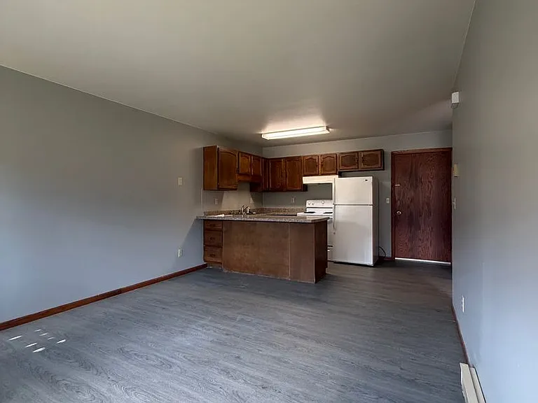 260 N Front St — Photo 1