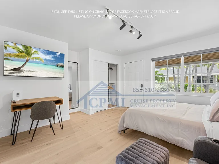 2021 Plunkett St Hollywood, FL 33020 — Photo 13