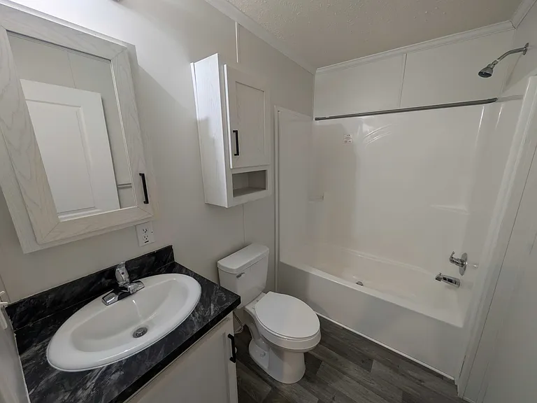 38000 Le Chateau Blvd #402 — Photo 23