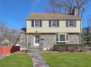 120 Albemarle Rd, White Plains, NY 10605