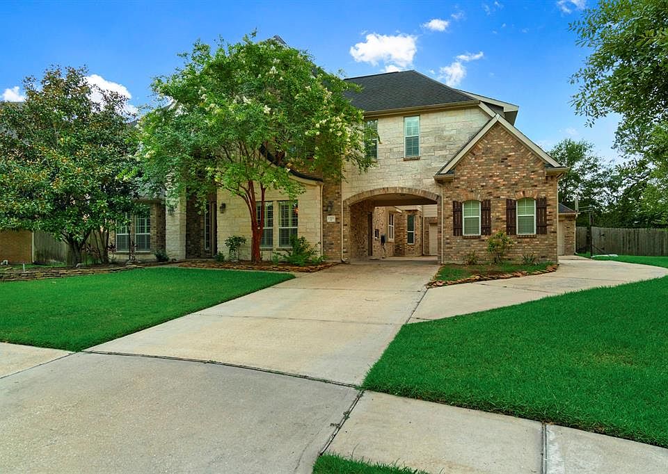 Welcome home! Take a look at the abundant amount of space this gorgeous custom home has to offer.