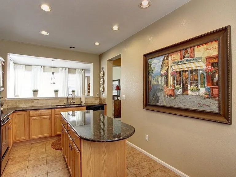 10598 Jewelberry Trl — Photo 7