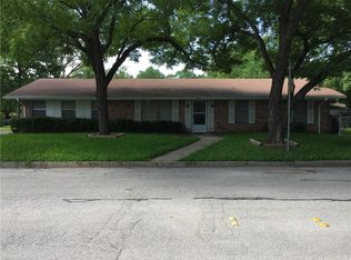 201 E Rentz St, Weatherford, TX 76086