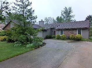 4722 Aboite Lake Dr, Fort Wayne, IN