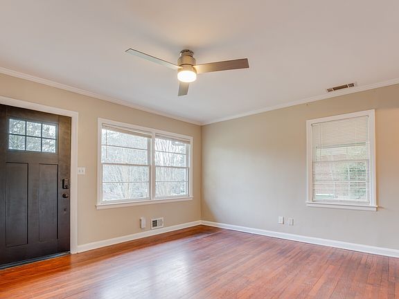 5th image of 3218 Beech Dr